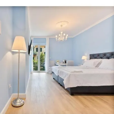 Vendégház Finest Leonilda-central With Balcony 4*