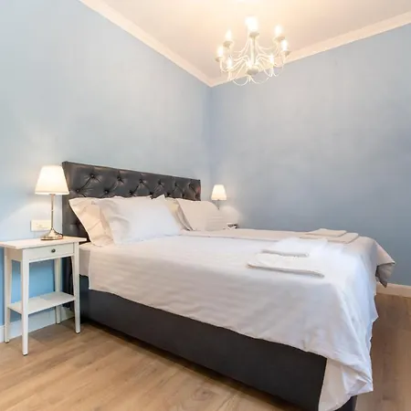 Finest Rooms Leonilda-Central Split-Balcony&City View Options Split