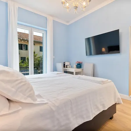 Finest Leonilda-central With Balcony 4* Σπλιτ