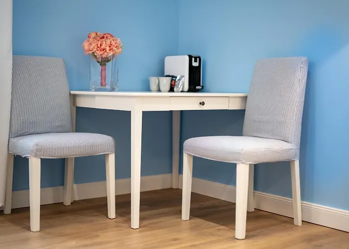 Finest Leonilda Split